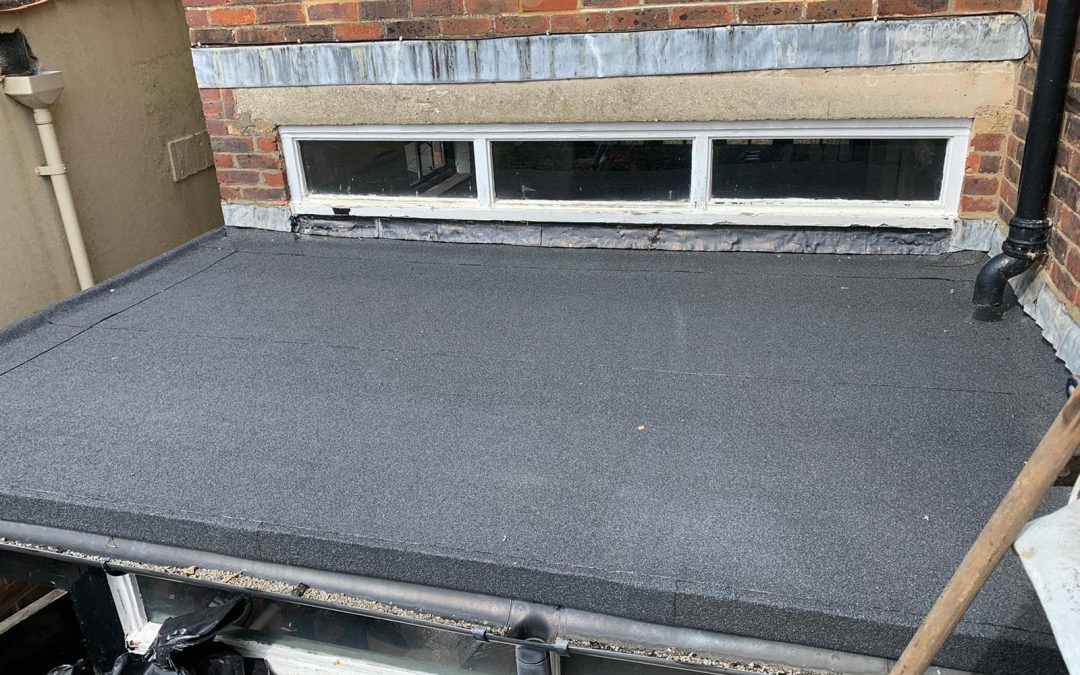 How to Repair a Flat Roof: Common Issues and Effective Solutions